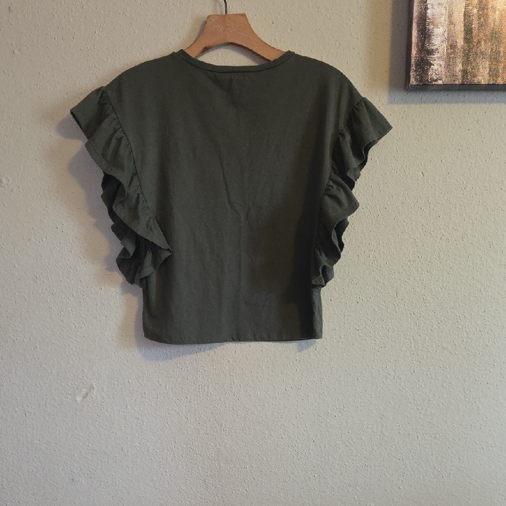 Green Ruffle Sleeve Top - Picture 2 of 4
